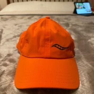 Saucony Orange Hat